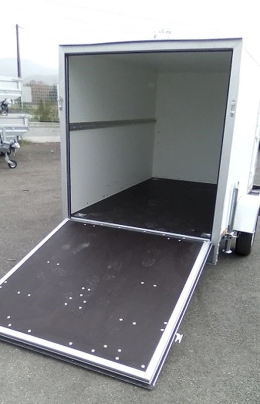 Boro van F752413 RAMPA H150 12WGOT2030 Peso 750 kg Nf