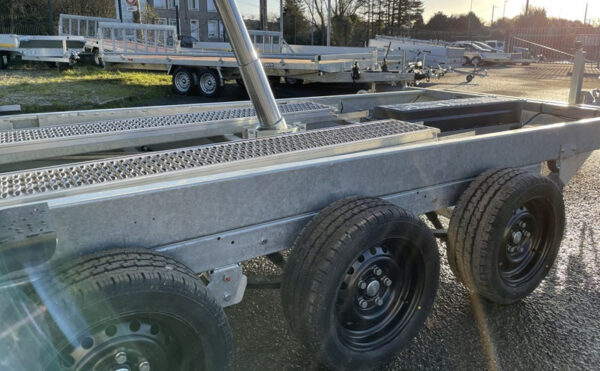 Rimorchio ribaltabile trilaterale Saris K3 406 x 204, 3500 kg, triplo asse, con freni, balestre