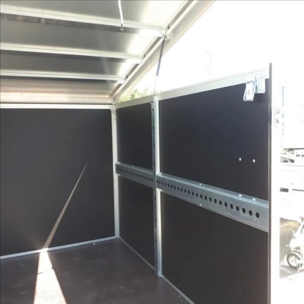 DD_e3aaa109-890f-48af-930a-cf9d6c83caa4.jpg Rimorchio furgone JALON JCC750 con una capacità di peso lordo del veicolo di 750 kg