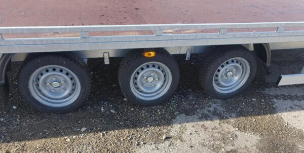 Piattaforma fissa + rampe Boro ATLAS 6m x 2m 3500KG 3 assi