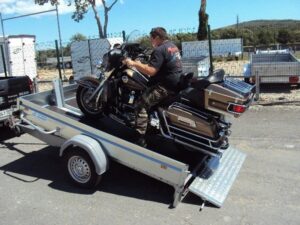 Piattaforma inclinabile: 2,60 m x 1,53 m / 750 kg BRENDERUP