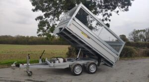 Nuovo rimorchio ribaltabile da 2,7T