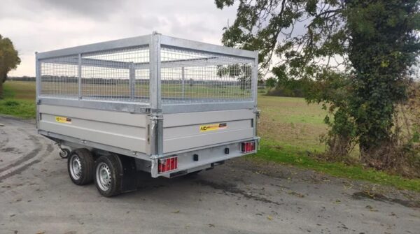 Nuovo rimorchio ribaltabile da 2,7T