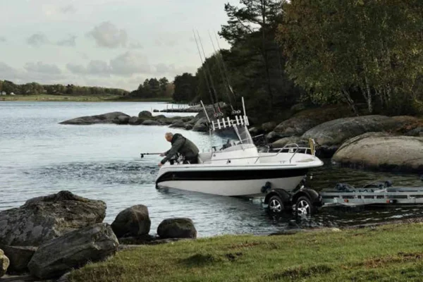 Portabarca 24 piedi / 7 m 2500 kg BRENDERUP