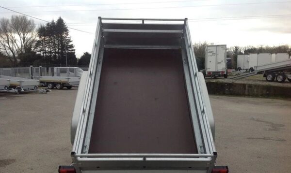 Rimorchio ribaltabile per carichi pesanti Lider, PTAC da 1500 kg, nuovi doppi assi con freni