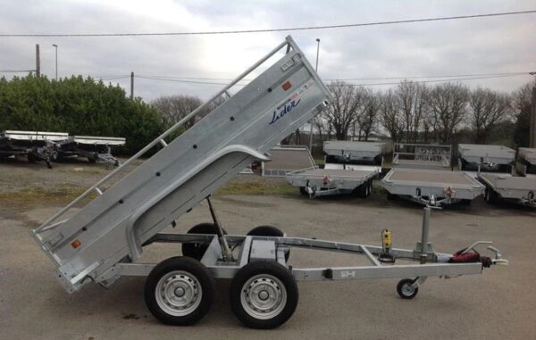 Rimorchio ribaltabile per carichi pesanti Lider, PTAC da 1500 kg, nuovi doppi assi con freni