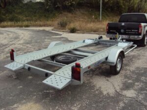 Trasportatore di auto monoasse da 1300 kg