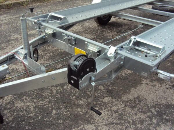 Trasportatore di auto monoasse da 1300 kg