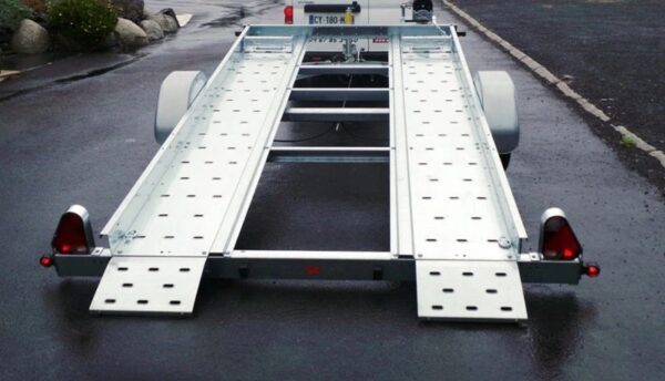 Trasportatore di auto monoasse da 1300 kg